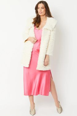 Selected Colour – Cream