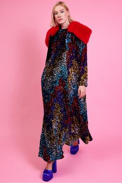 Selected Colour – Black - Red