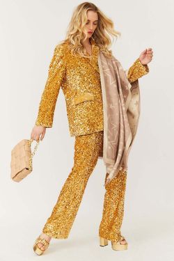 Selected Colour – Gold