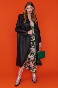 Selected Colour – Black
