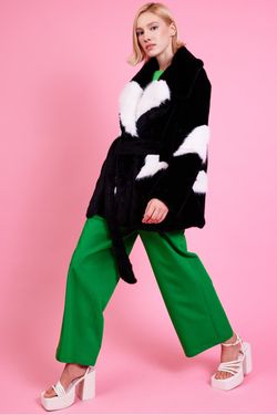Selected Colour – Black