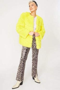 Selected Colour – Yellow