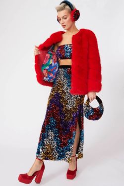 Selected Colour – Red