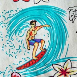 Holiday – Surf Junkie