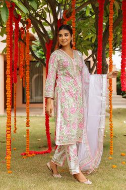 Blush Floral Elegance