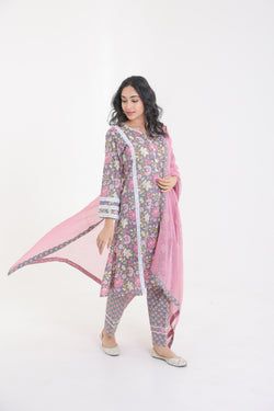 Smoky Grey & Light Pink