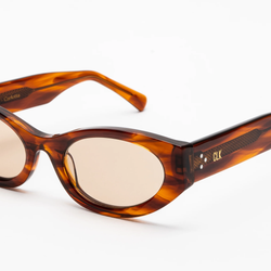 CARLOTTA – AMBER BROWN / HONEY