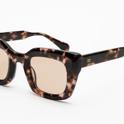 CLAIRE – ROSE TORTOISE / BLUSH
