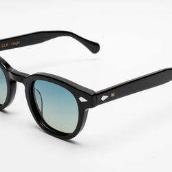 HUGO – BLACK / SAGE GRADIENT