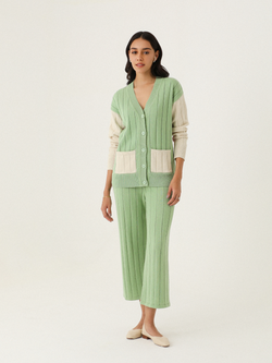 Color – Sage green