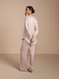 Color – Silver Taupe