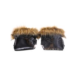 Color – Black with Beige Wool