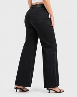 Color – Black