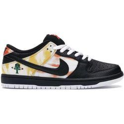 Model – Nike SB Dunk Low Raygun Tie-Dye Black