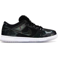 Model – Nike SB Dunk Low 420 Intergalactic