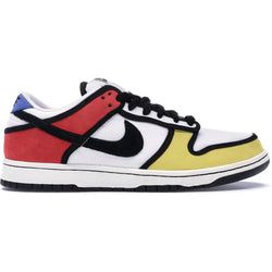 Model – Nike SB Dunk Low Piet Mondrian