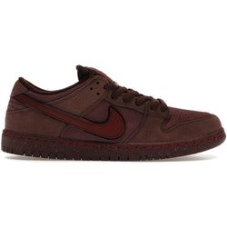Model – Nike SB Dunk Low City of Love Burgundy Crush