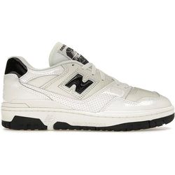 Model – New Balance 550 Sea Salt Black Patent