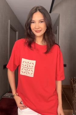 Makremeli Cepli Tshirt – Kırmızı