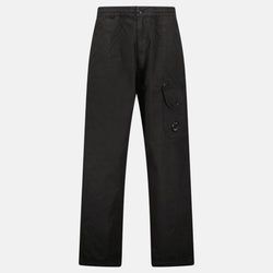 Colour – Black