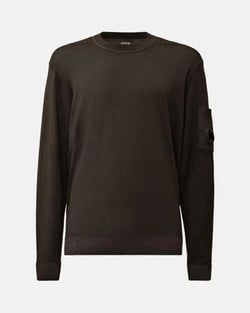 COLOUR – Black