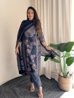 Aarti's Picks – Neel Kamal