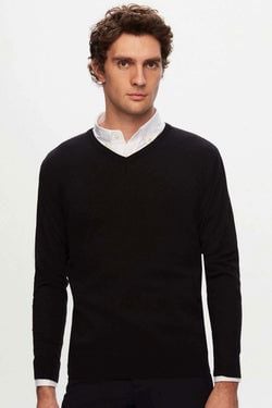 Color – Black