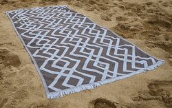 Color/Pattern – Sand