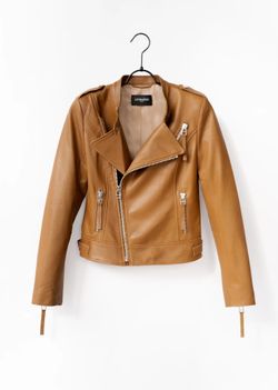 Farbe – Nuss