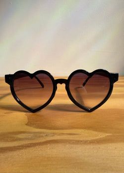 Style/Colour – Heart Black