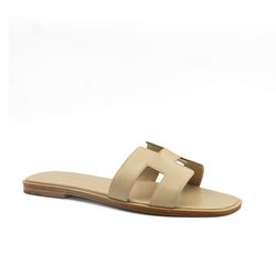 Colour – Beige