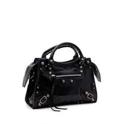 Colour – Black