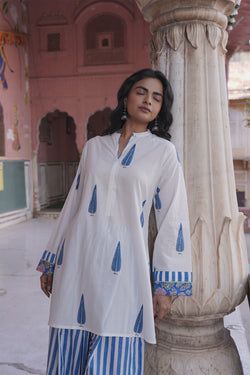 Similar Style – Blue