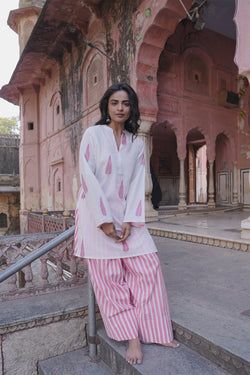 Similar Style – Pink