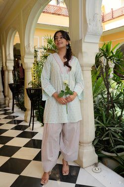 Similar Style – White Block Printed Cotton Kurta with Check Farshi Salwar Set