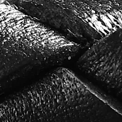 COLOR – Classic Black