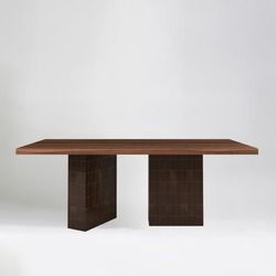 Finish – Black zellige - Walnut wood