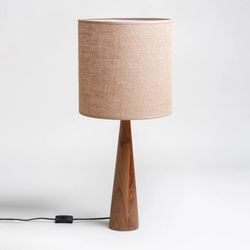 Finish – Walnut wood - Jute