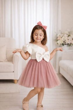 Colors – Black