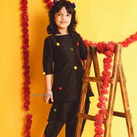 Color – Black