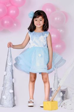 Colors – Sky Blue