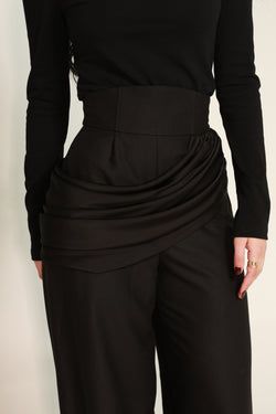 Colour – Black