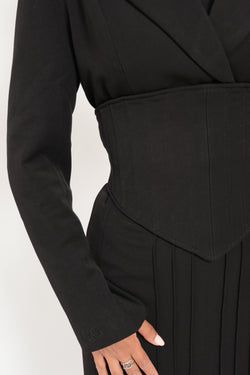 Colour – Black