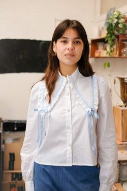 Le Bow Shirt – Baby blue bow