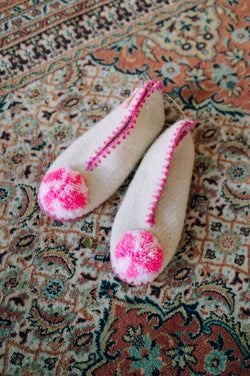 penelope pompom slippers – pink