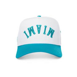 COLOR – WHITE / AQUA