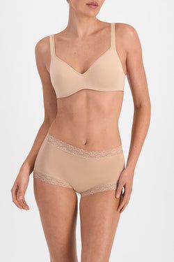 Colour – Nude