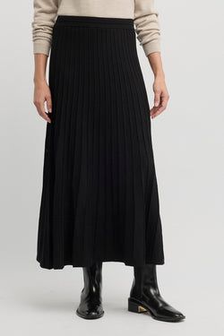 Colour – Black
