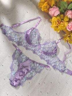 COLOR – PURPLE