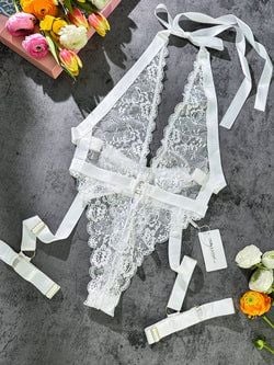 COLOR – WHITE